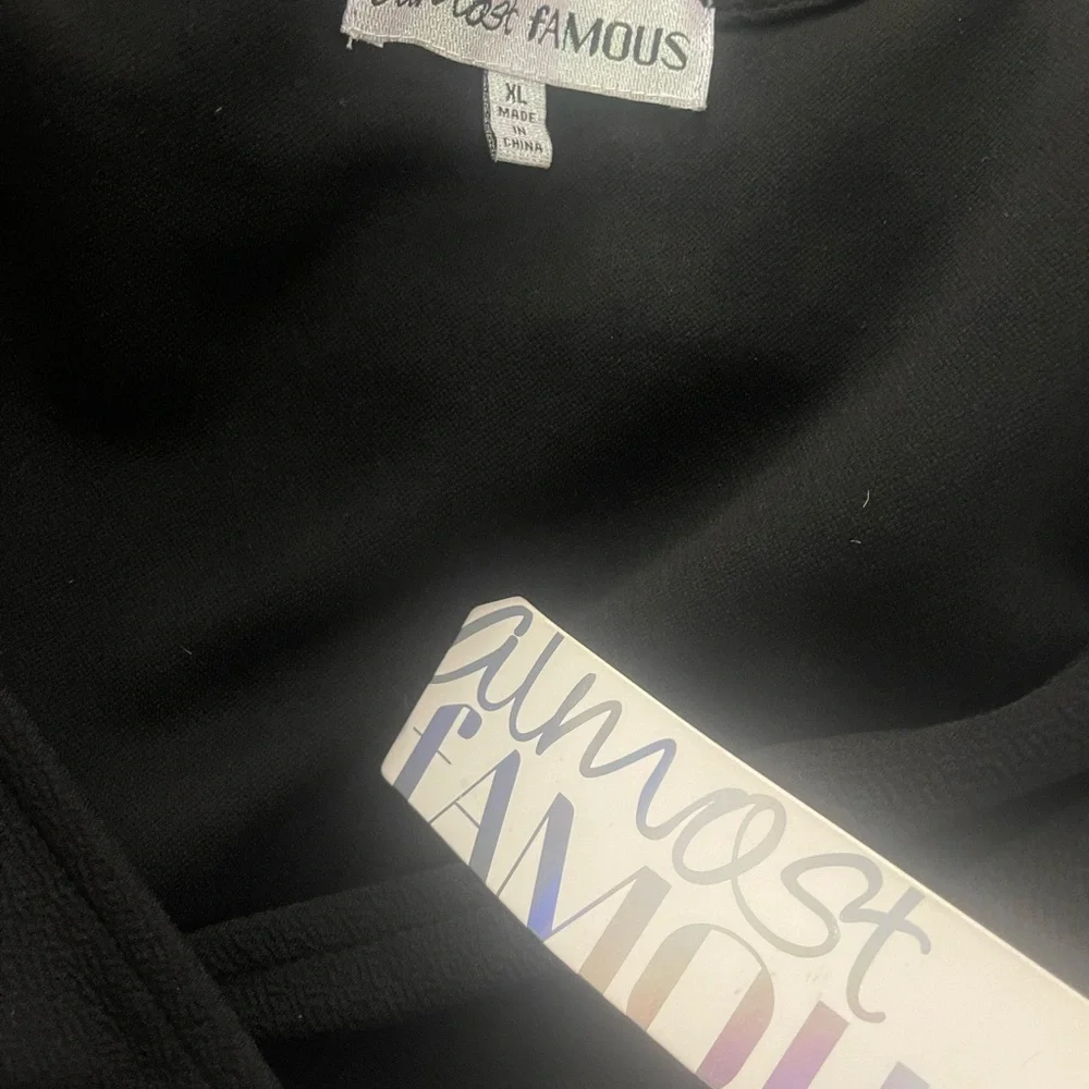 NEW DRESS - Picture 3 of 4